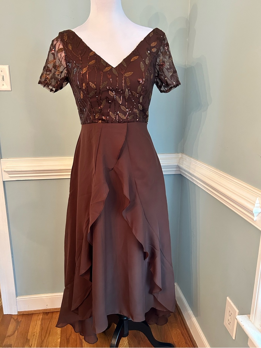 Elegant Brown V-Neck A-Line Dress